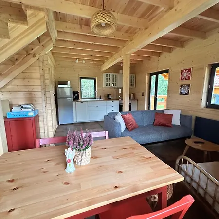 Okno Na Alpesi faház *