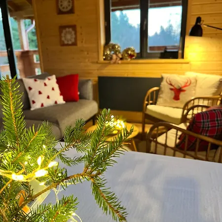 شاليه Okno Na *